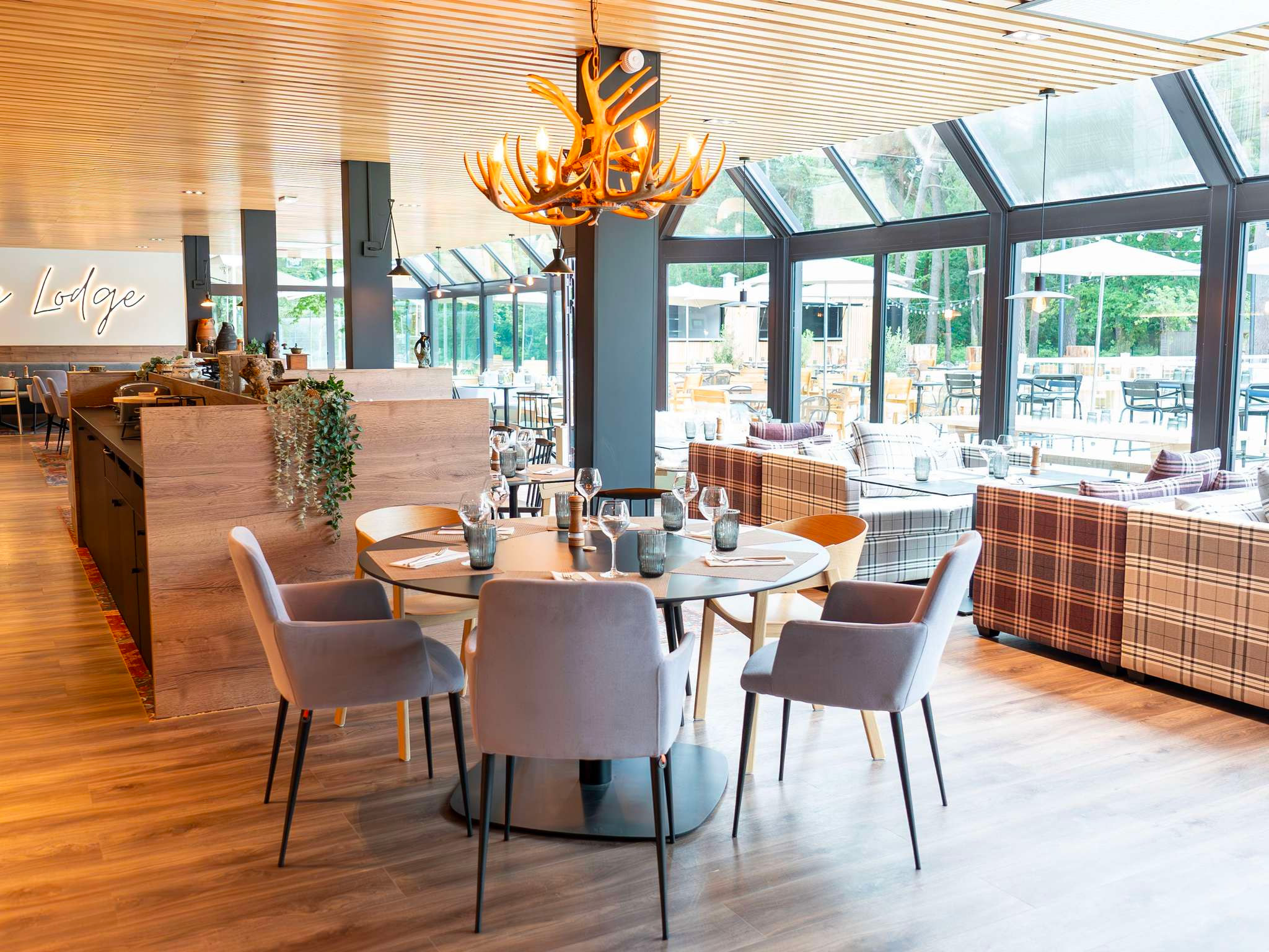 Restaurant 1